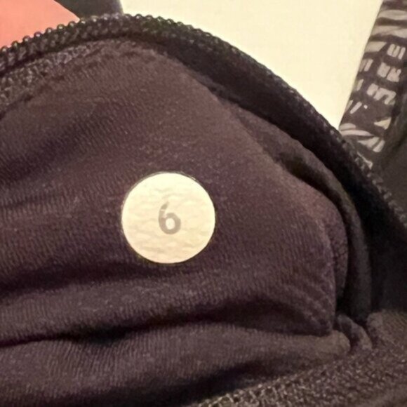 LULULEMON  * BANANA LEAF MESH WUNDER UNDER CROP  back pocket  LEGGINGS SZ 6 - Picture 12 of 14